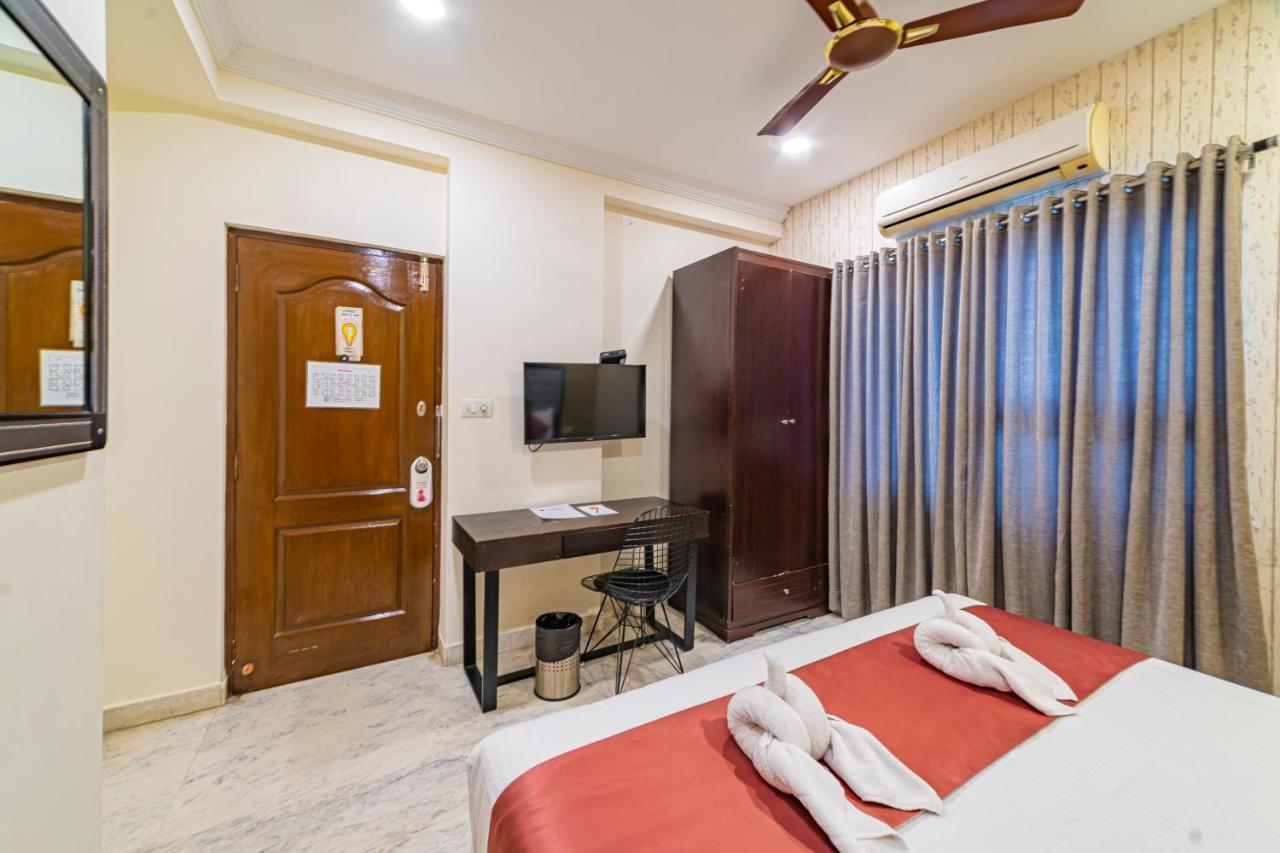 Hotel Athome , Whitefields, Kondapur Hyderabad Eksteriør bilde