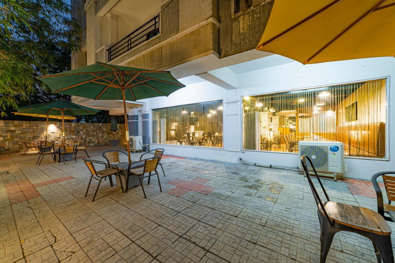 Hotel Athome , Whitefields, Kondapur Hyderabad Eksteriør bilde